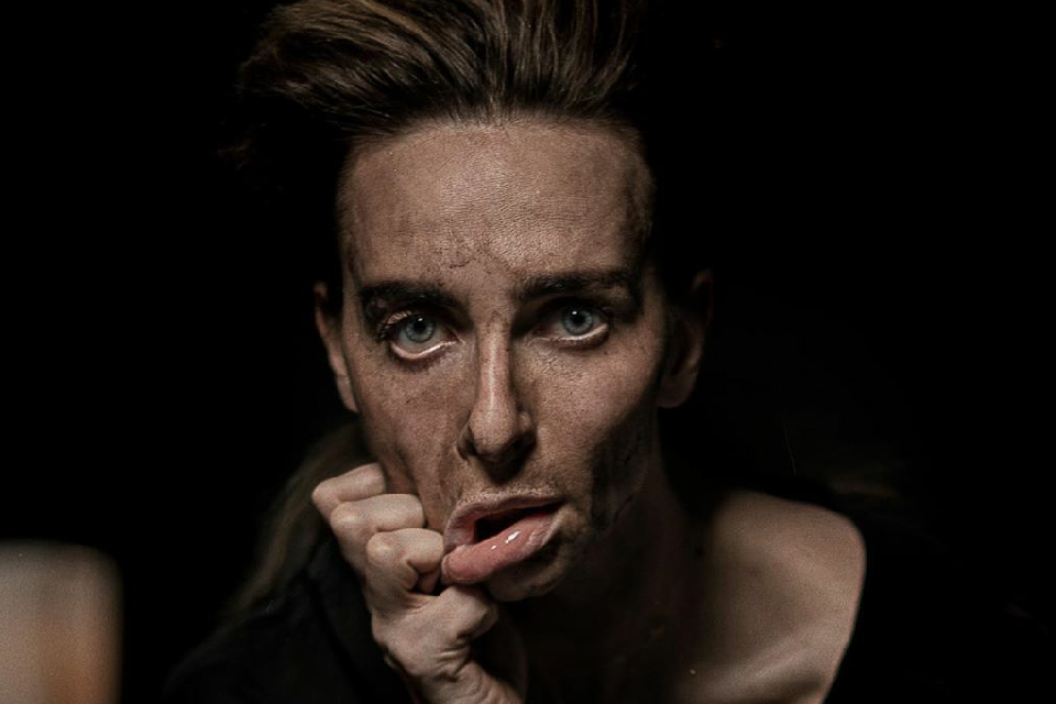 Звезды в театре: муж Королевой подался в монахи, Сергей Лазарев стал женщиной, а Екатерина Варнава — собакой