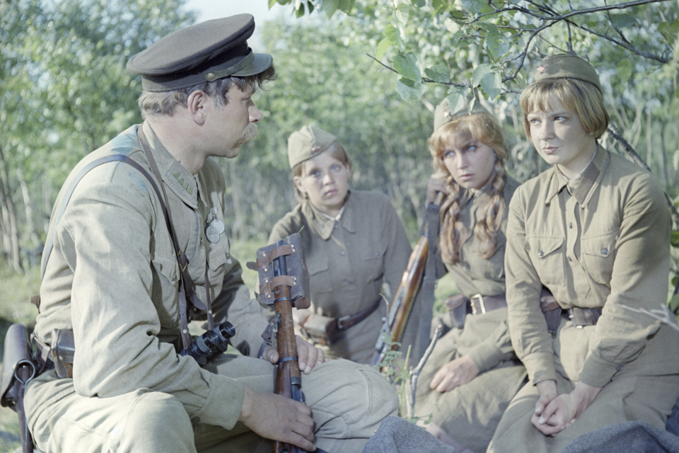 Фильму «А зори здесь тихие» – 50 лет: как мужчин поменяли на девушек, и с чем смирился автор повести Борис Васильев