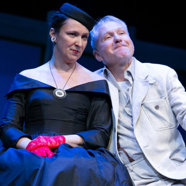 Спектакль «Старомодная комедия» в театре Маска