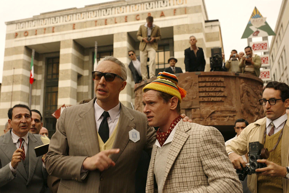 Рецензия на фильм «Феррари» (2023): почему гонки в нем не самое главное