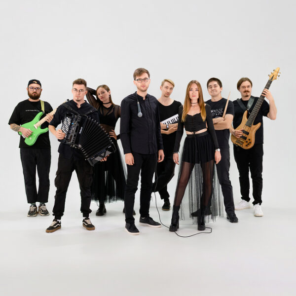 Концерт группы «Стихи на окнах подъезда»