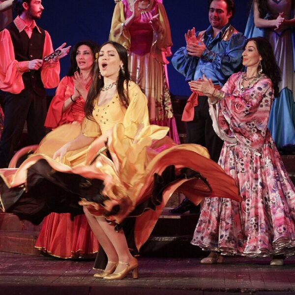 Спектакль «Цыганская ночь» в театре «Ромэн»