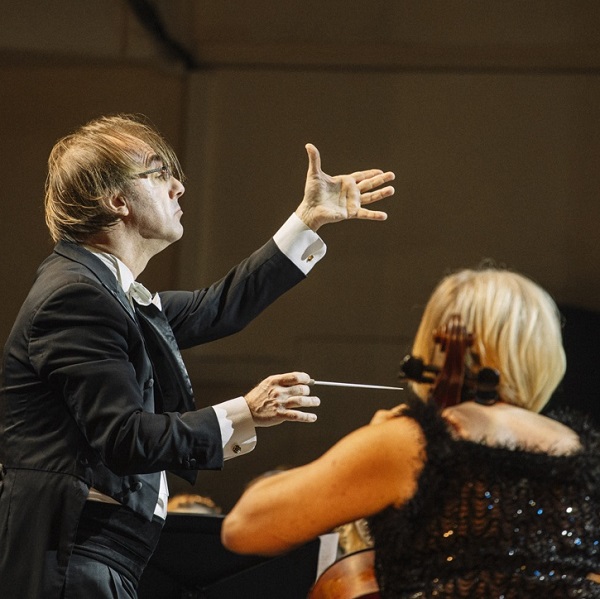 Концерт «Вместе с веком: от Народного дома к Театру «Мюзик-Холл»