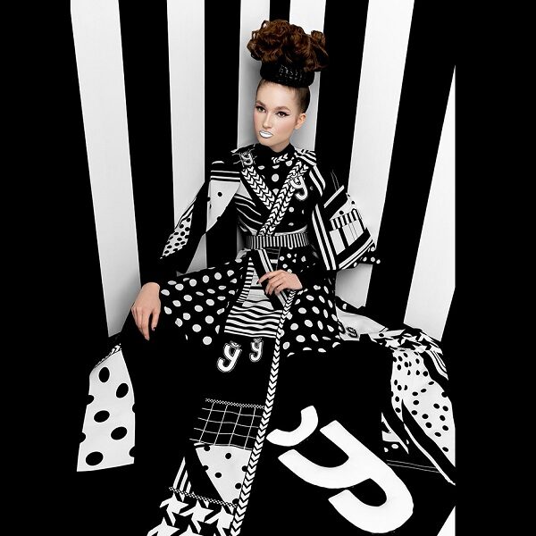 Выставка «Даша Еремеева. Creativity»