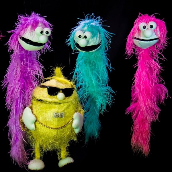 Шоу световых кукол «Космос»