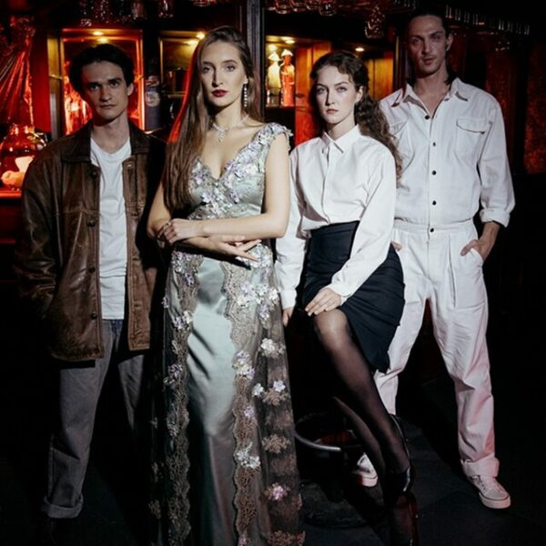 Спектакль «Влюбленный носорог»