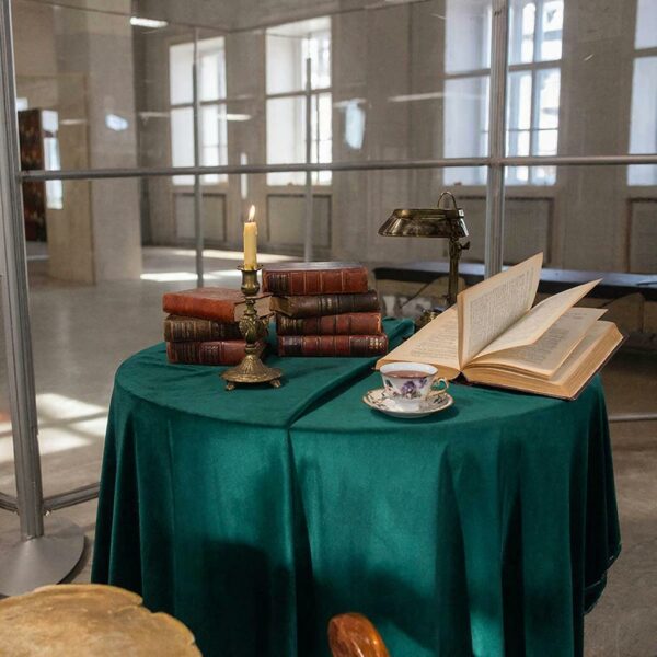 Выставка «Полет «Журавля»: рождение будетлянской книги»