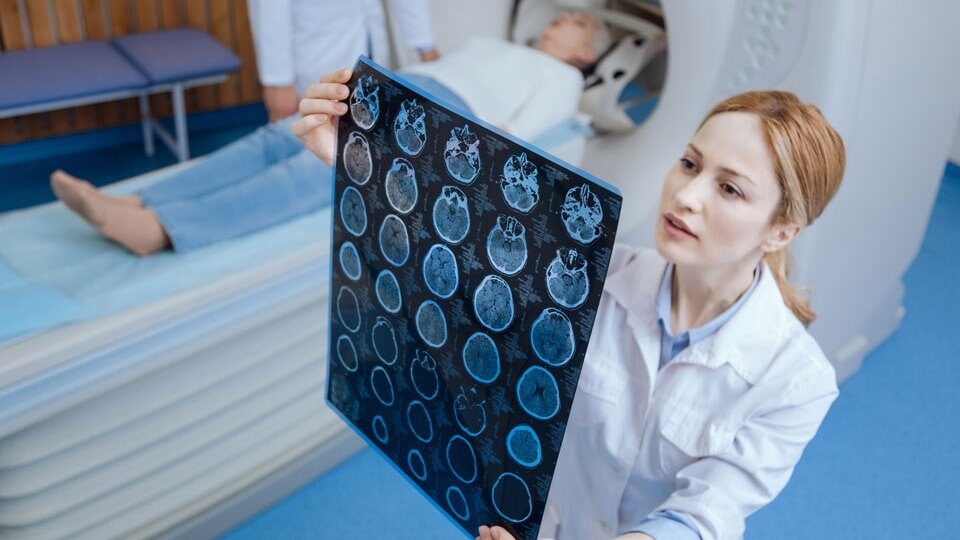 Киста головного мозга у взрослых. Фото: Shutterstock