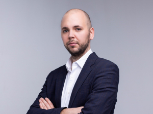 Арсений Гусев