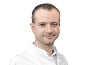 Олег Ларионов