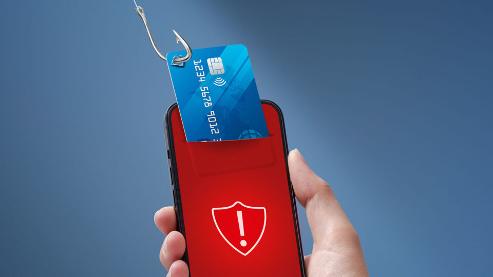 Вирусы представляют угрозу для ваших финансов. Фото: Stokkete / Shutterstock / Fotodom