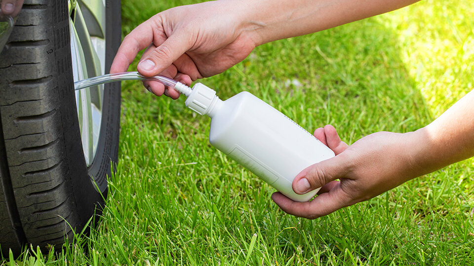 10 лучших герметиков для шин автомобиля в 2023 году