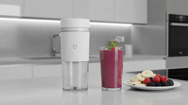 MIJIA Juicing Cup. Фото: Павел Громов / Нейросеть