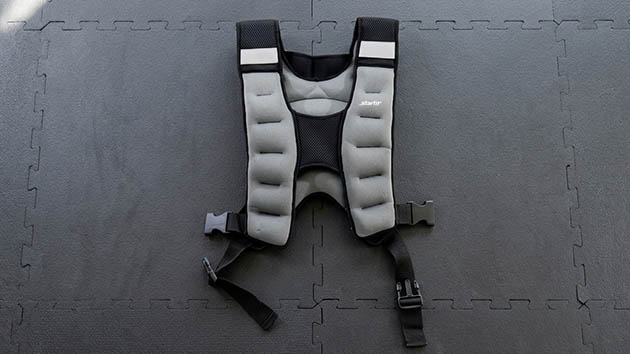 Starfit WT-301. Фото: Ян Ляпин / Нейросеть