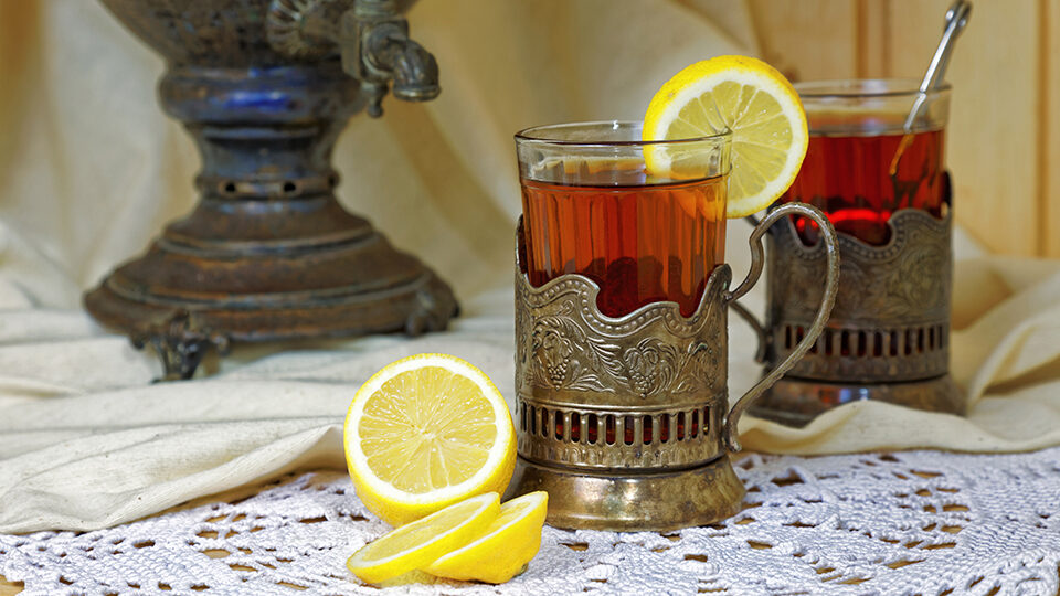 День граненого стакана 2026: история и традиции праздника