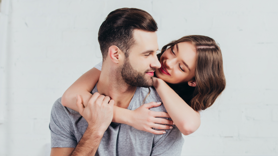 20+ картинок и открыток «С днем рождения» мужчине на 2025 год