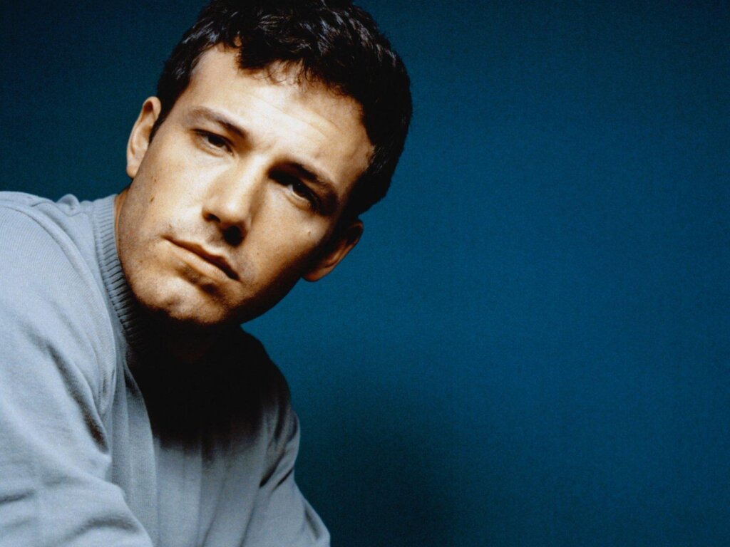 Бен Аффлек сбрил знаменитую бороду и теперь его никто не узнает