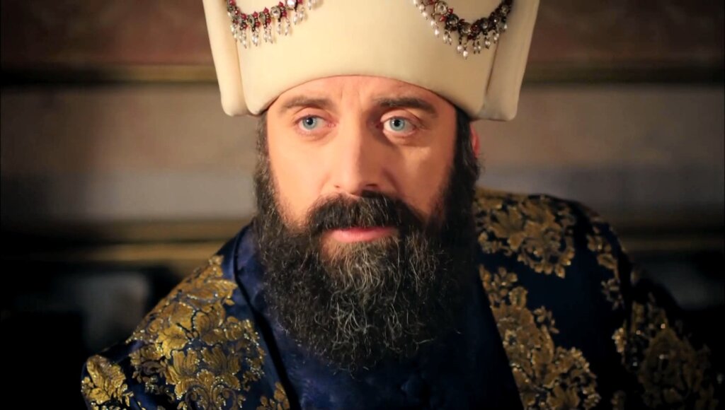 Фатьма Нур и Разие – легенды о происхождении двух таинственных дочерей Сулеймана