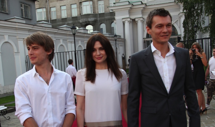 Ставшая бабушкой в 53 года Оксана Фандера: «Олег Иванович, добро пожаловать на эту планету»