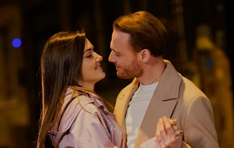 Керем Бюрсин и Ханде Эрчел снова вместе