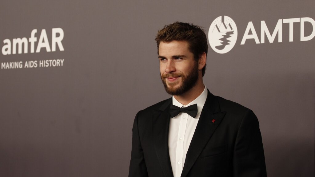 Кто такой Лиам Хемсворт, который заменит Генри Кавилла в «Ведьмаке»