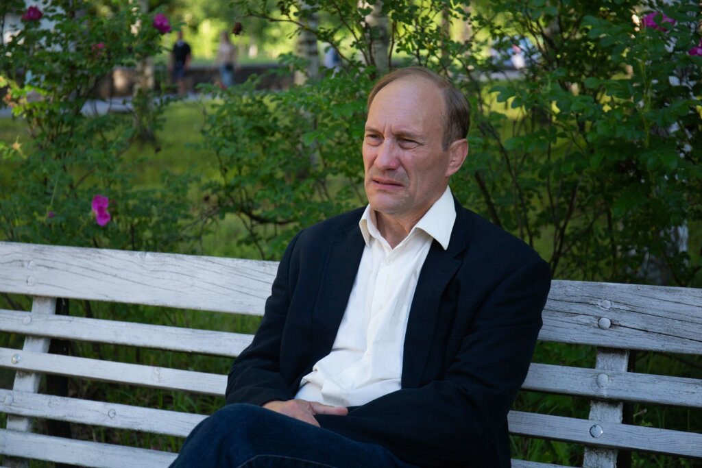 Звезда «Бандитского Петербурга» Евгений Сидихин выдал замуж вторую дочь