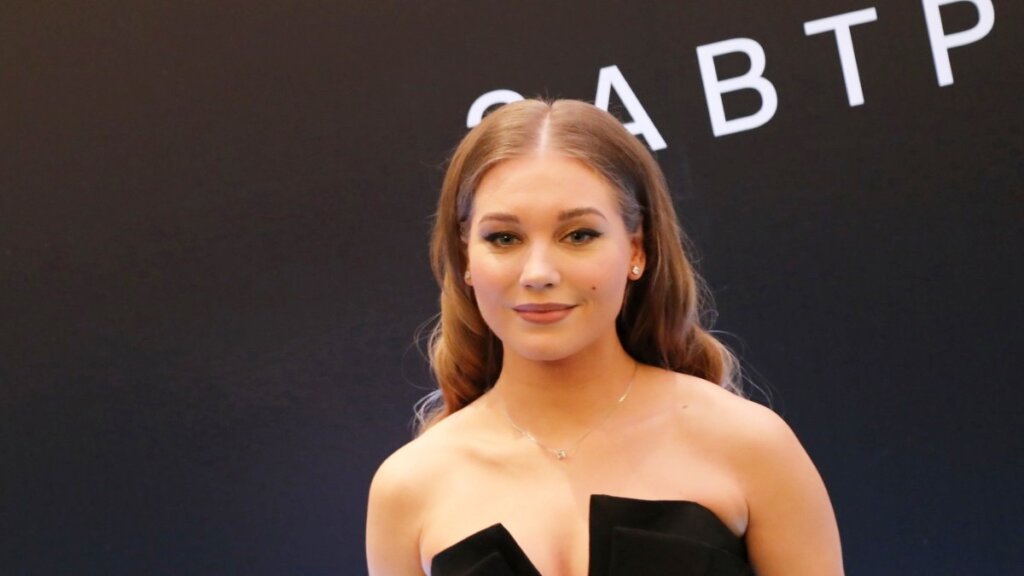 Не общались много лет: Кристина Асмус сообщила о готовности к примирению с мамой