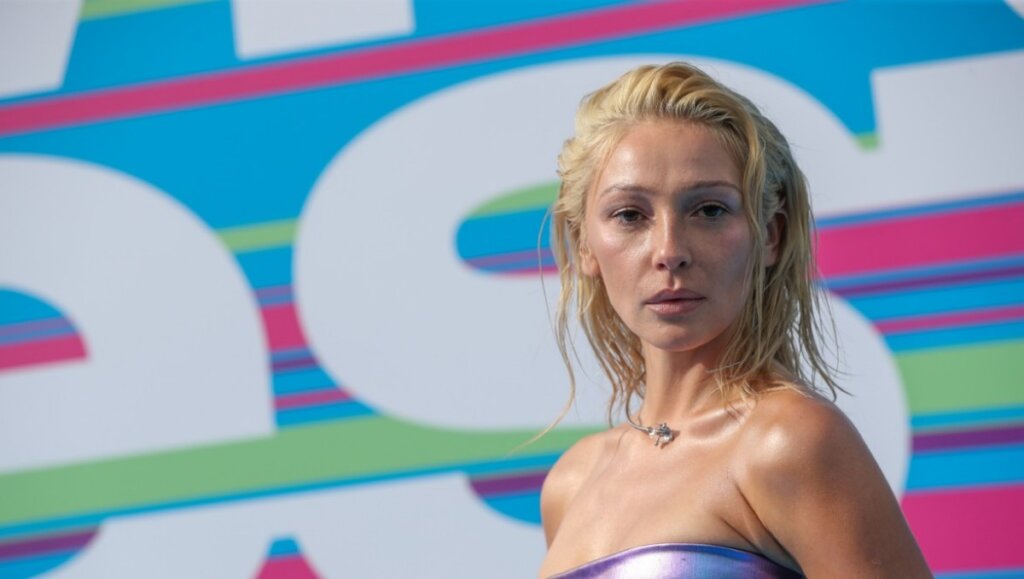 Яна Поплавская врезала Насте Ивлеевой за вечеринку-вакханалию