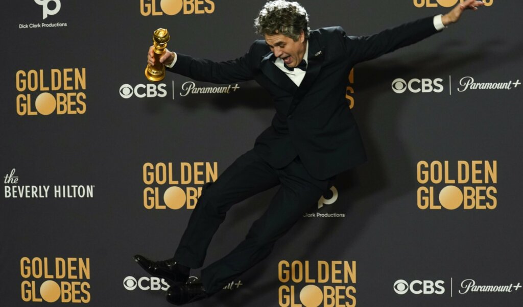 «Золотой Глобус-2024: Победителями стали фильм «Оппенгеймер» и сериал «Наследники»