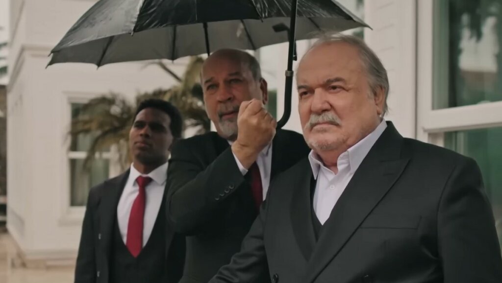 Первый тизер к 23 серии 2 сезона «Зимородка»: СейФер снова вместе, а в особняк приезжает враг Халиса