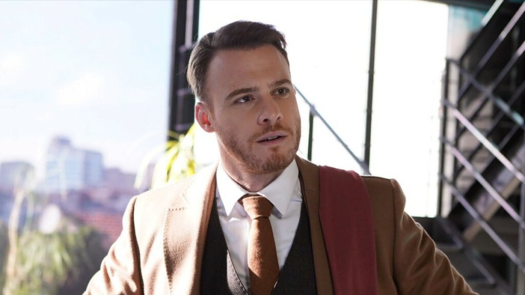 Керем Бюрсин сыграет главную роль в турецком ремейке российского фильма «Холоп»