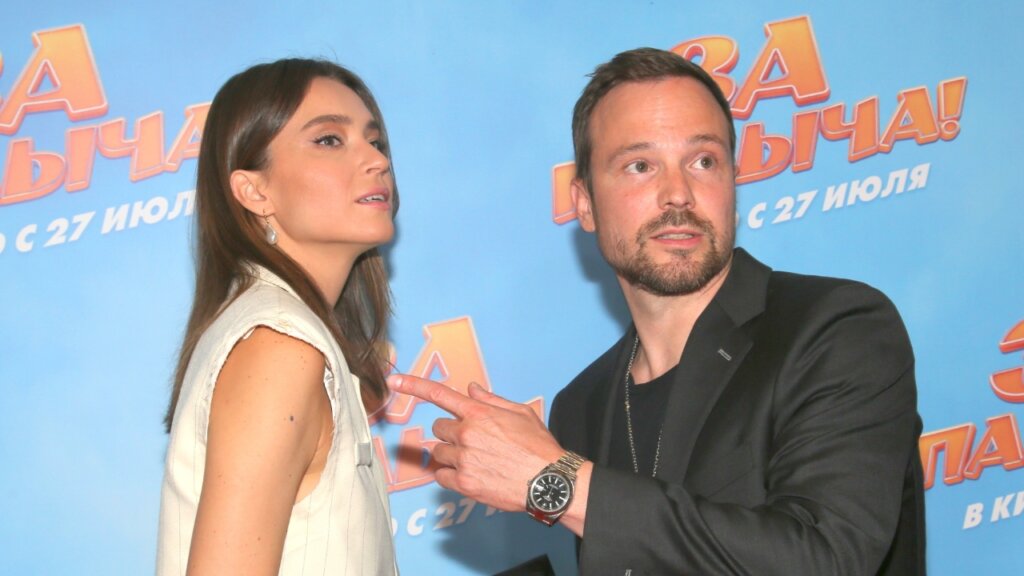 Жена Алексея Чадова после тайной свадьбы сообщила о беременности