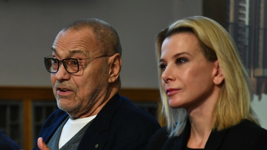 Юлия Высоцкая наставила рога 87-летнему Кончаловскому в день его рождения