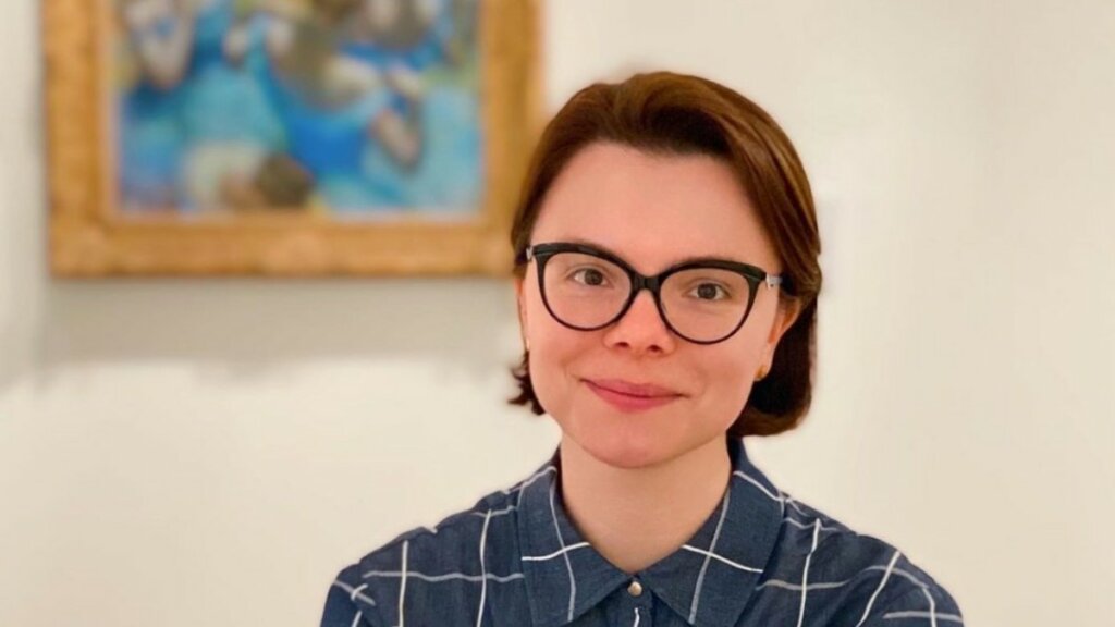 Сочная жена Евгения Петросяна показала фигуру в купальнике