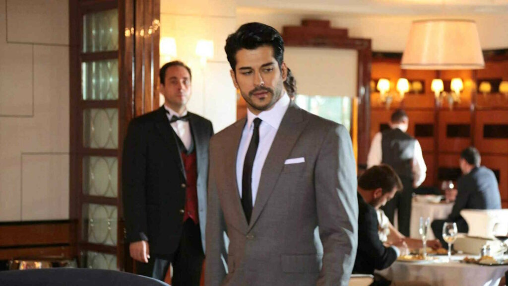 Турецкий актер Бурак Озчивит снимется в российском фильме «Елки-11»