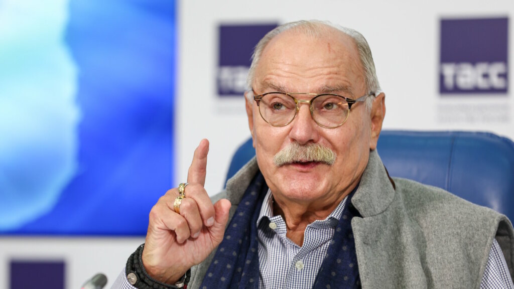 Все близкие рядом: Как Никита Михалков отметил свой 79-й день рождения [видео]