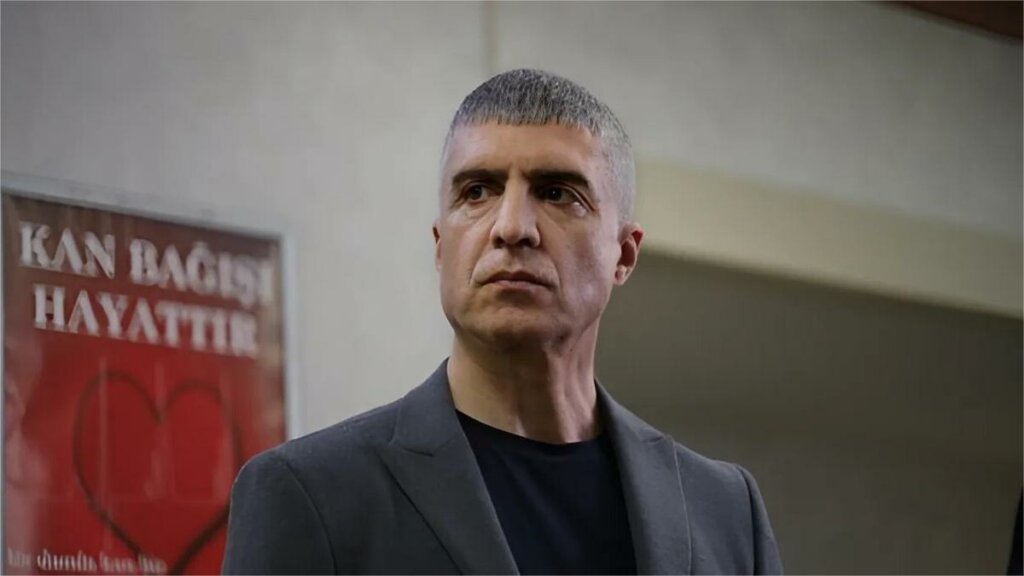 Описание первой серии второго сезона «Красных бутонов»: Зейнеп — жена Вахита