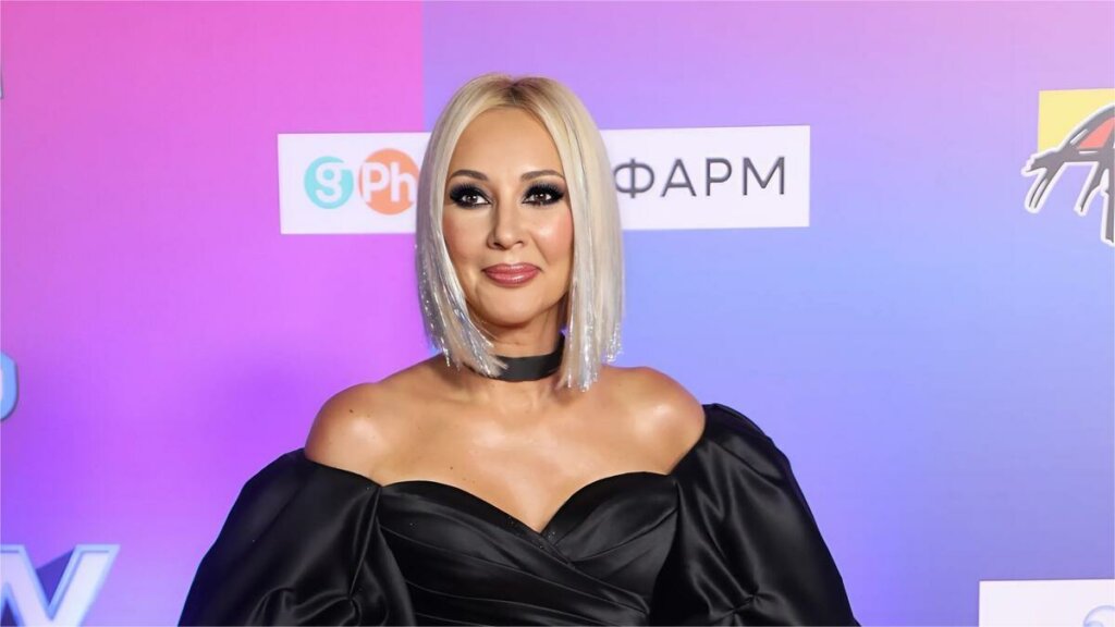 Лера Кудрявцева отчитала известную певицу: скандал в эфире