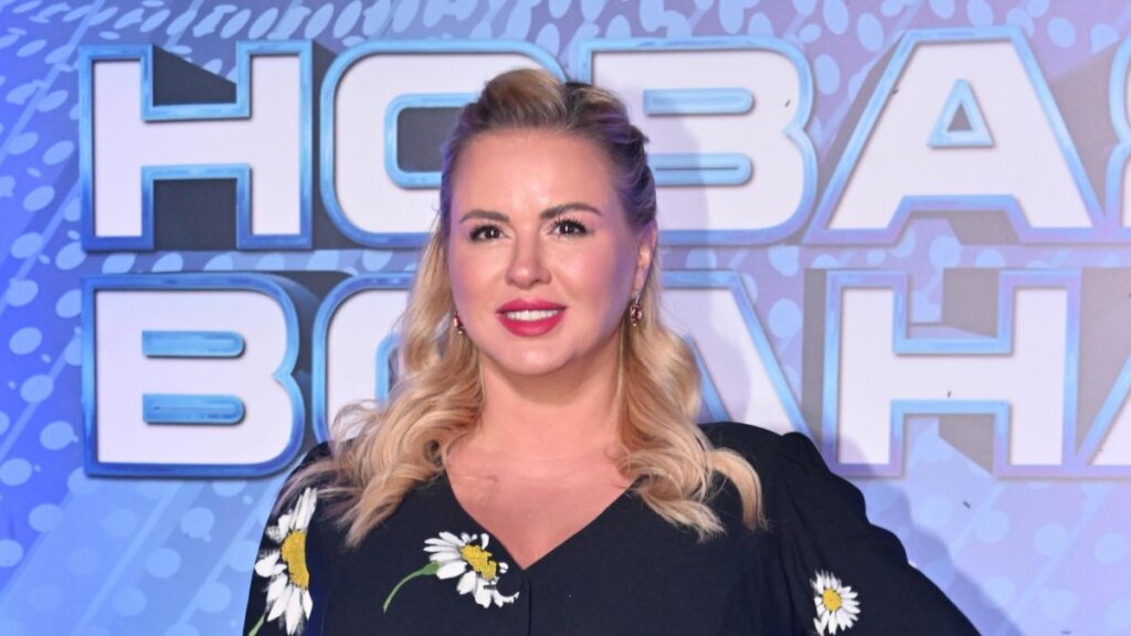 Похудевшая Анна Семенович снялась в купальнике в Дубае: «Ко мне вернулась талия»