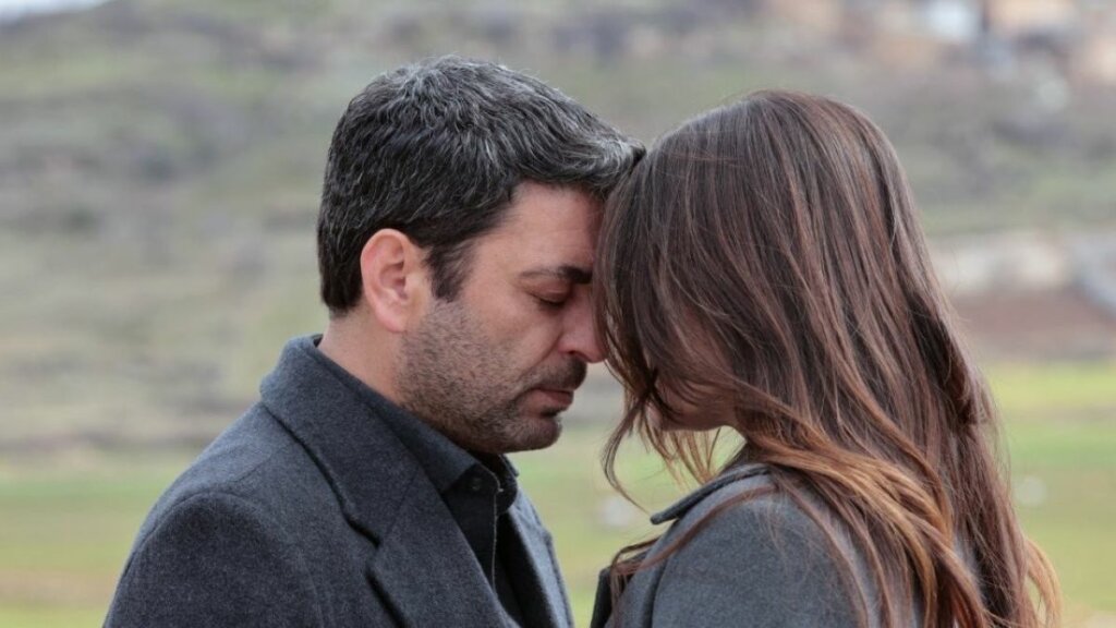 Болгары и Мерьем: Описание 54 серии турецкого сериала «Далекий город»