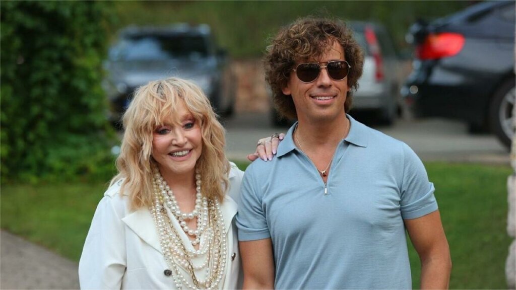 Муж Аллы Пугачевой увез в Америку двойняшек Лизу и Гарри