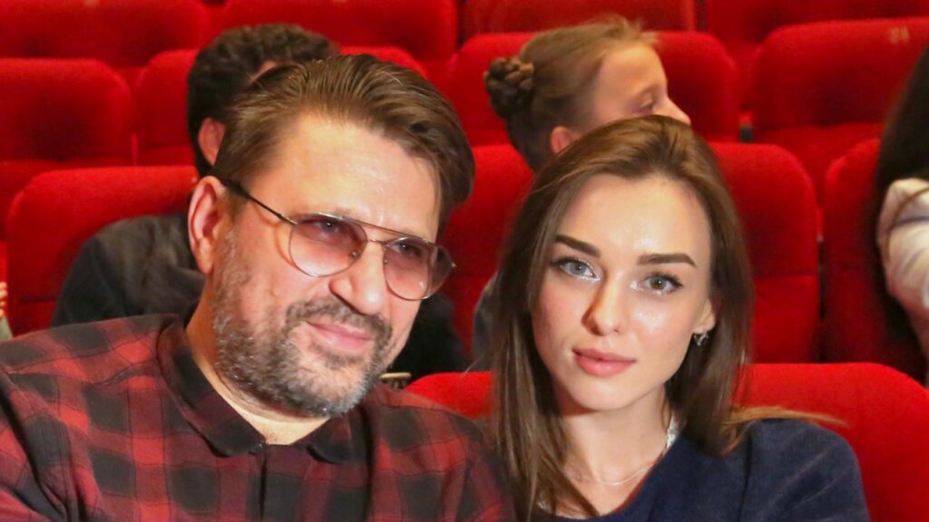 Бывшая жена вывела на чистую воду актера Виктора Логинова после развода