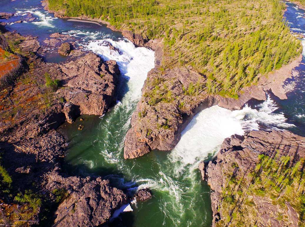 Плато Путорана: Путешествие к самому мощному водопаду России