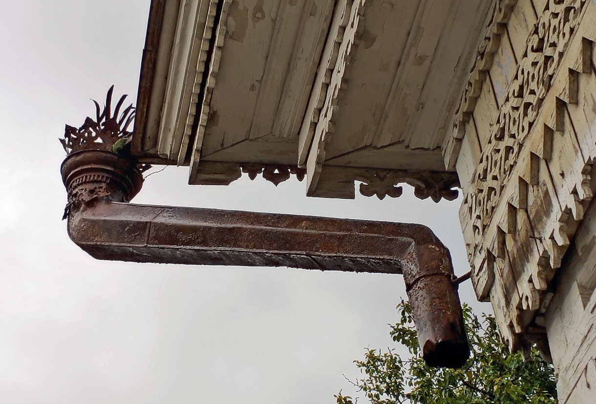 Зея. Образчик дореволюционного деревянного зодчества.