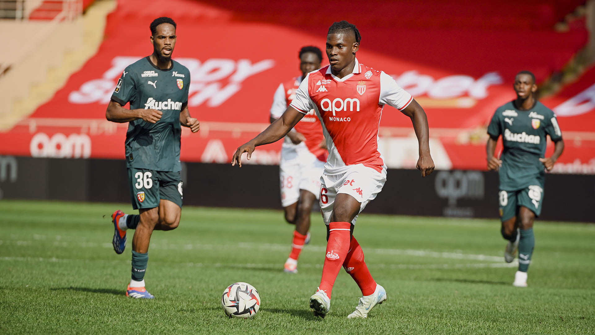 ФК «Ланс» — ФК «Монако». Фото: globallookpress.com/Panoramic