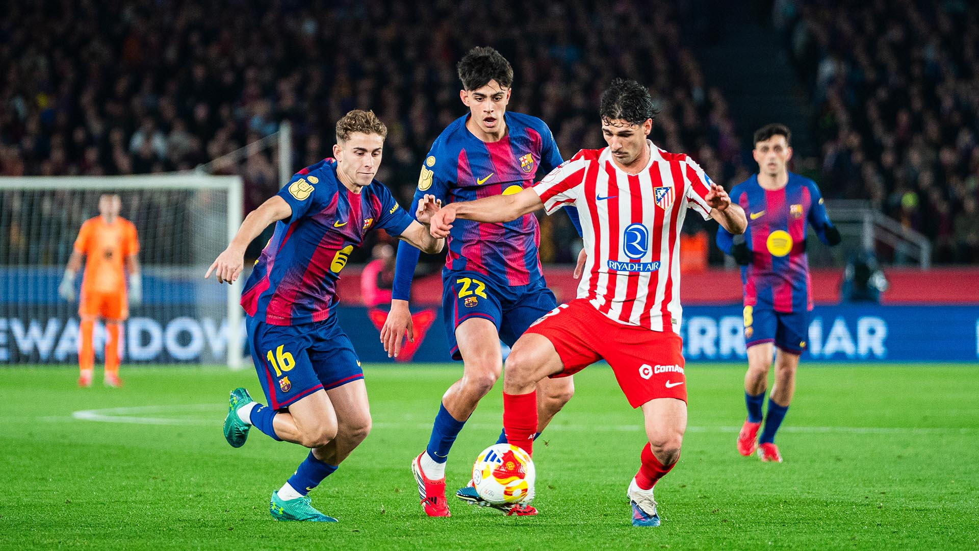 ФК «Атлетико Мадрид» — ФК «Барселона». Фото: globallookpress.com/Joan Gosa