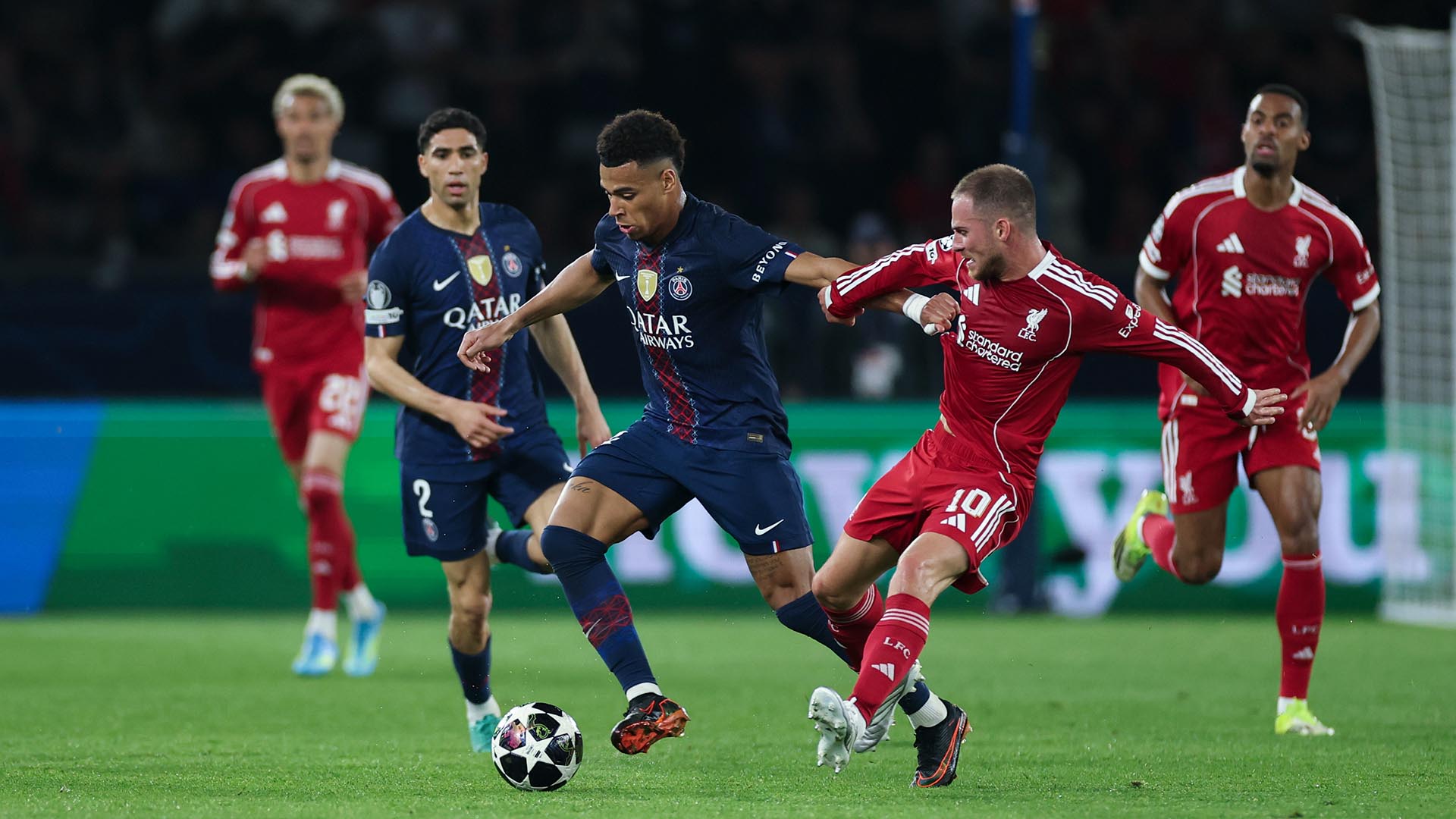 ФК «Ливерпуль» — ФК ПСЖ. Фото: globallookpress.com/Wu Huiwo