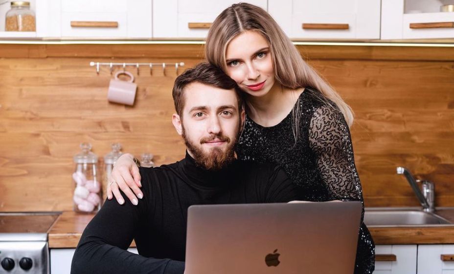 Белорусская атлетка Кристина Тимановская отказалась возвращаться в Белоруссию с Олимпиады-2020. Ее муж Арсений Зданевич тоже покинул Белоруссию. Фото: Соцсети Кристины Тимановской