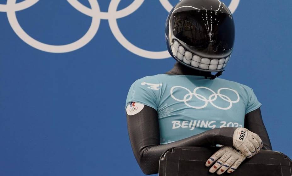 Боевой раскрас скелетонистки Никитиной на Олимпиаде-2022. Фото: Социальные сети Елены Никитиной