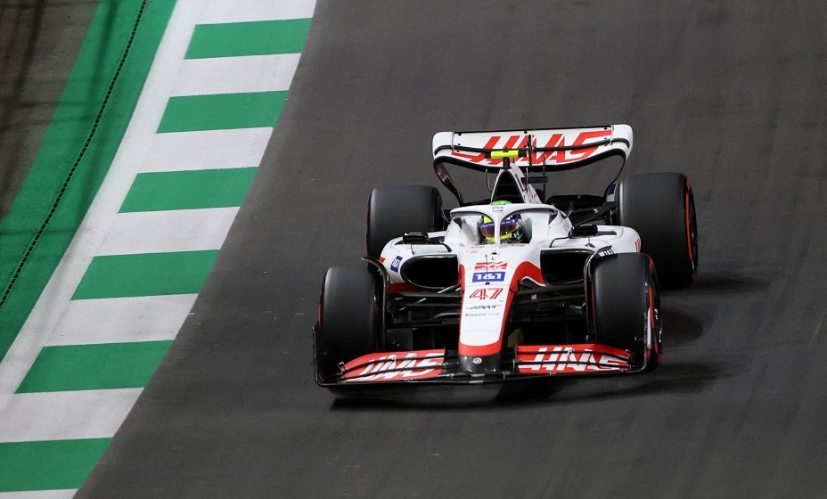 Мик Шумахер не особо радует своим выступлением в этом сезоне. Фото: Reuters